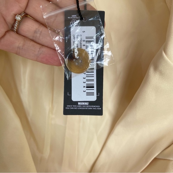 NWT PrettyLittleThing 2 Piece Suit Blazer Trousers Set Office Off White Buttons - Picture 12 of 13